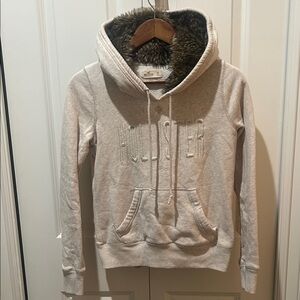 Hollister Y2K Faux Fur Hoodie XS Beige Embroidered Pullover